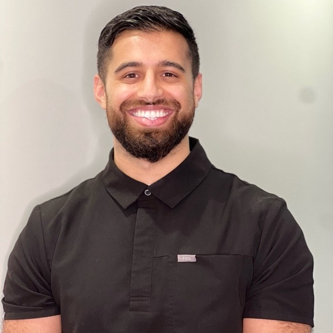 Dr Faizan Naseem headshot